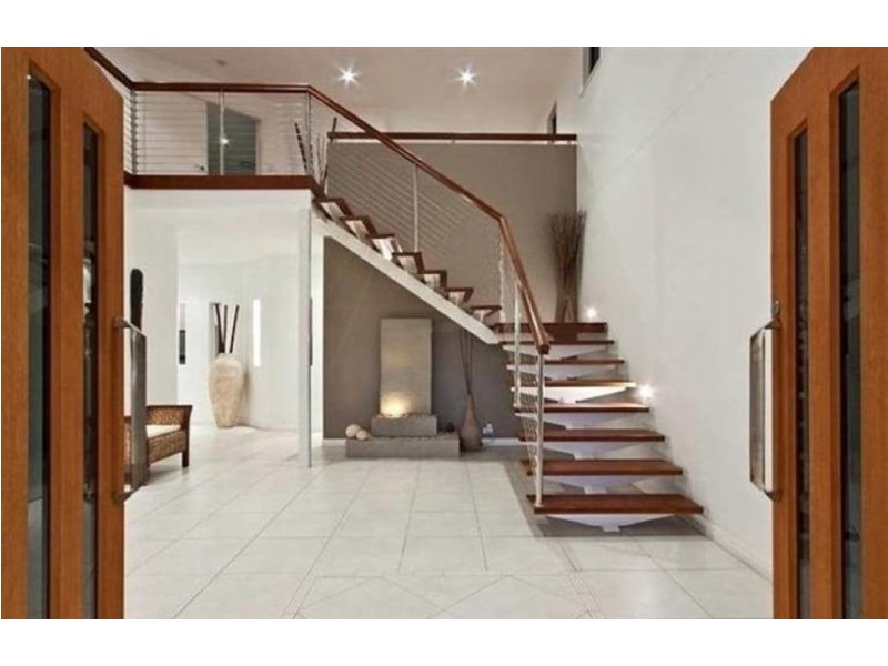11 Salvado Drive, Pacific Pines QLD 4211