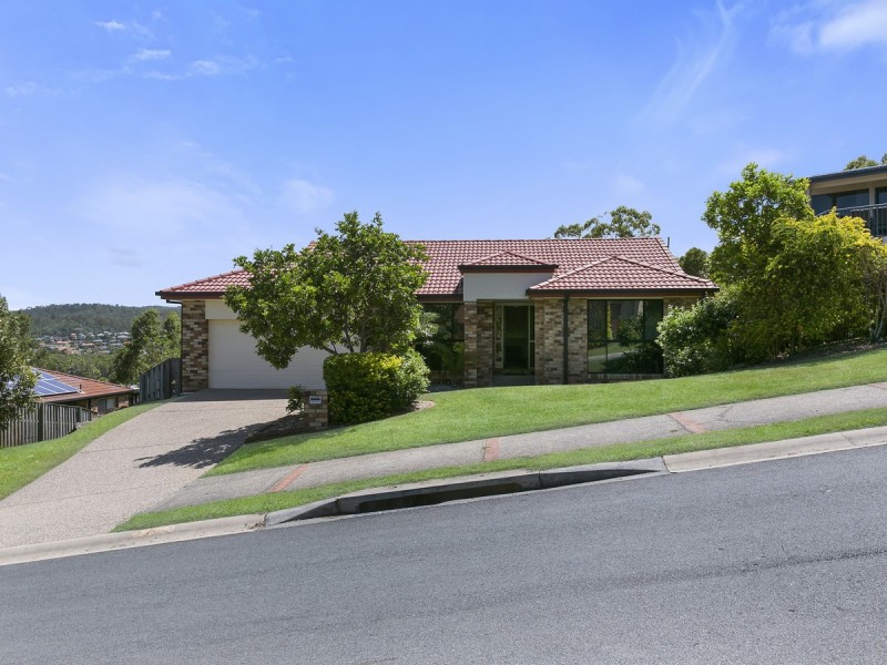 28 Midway Terrace, Pacific Pines QLD 4211