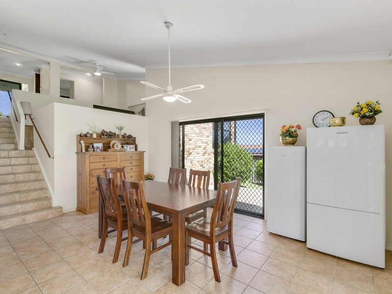 28 Midway Terrace, Pacific Pines QLD 4211