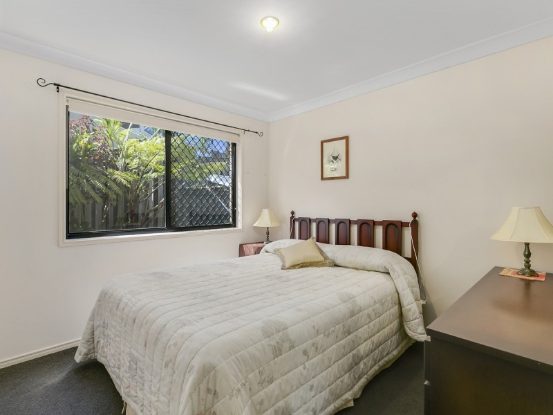 28 Midway Terrace, Pacific Pines QLD 4211