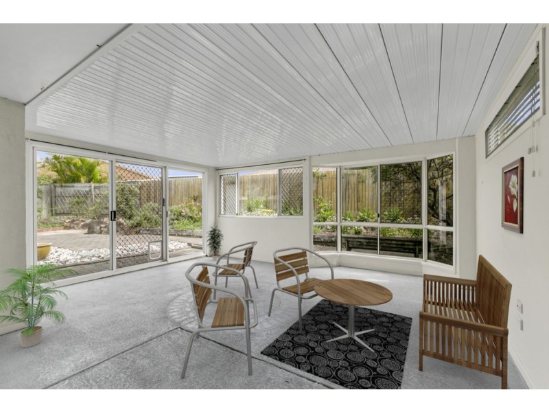 2/2 Hollywood Place, Oxenford QLD 4210