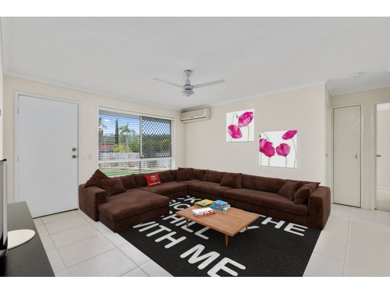 2/2 Hollywood Place, Oxenford QLD 4210