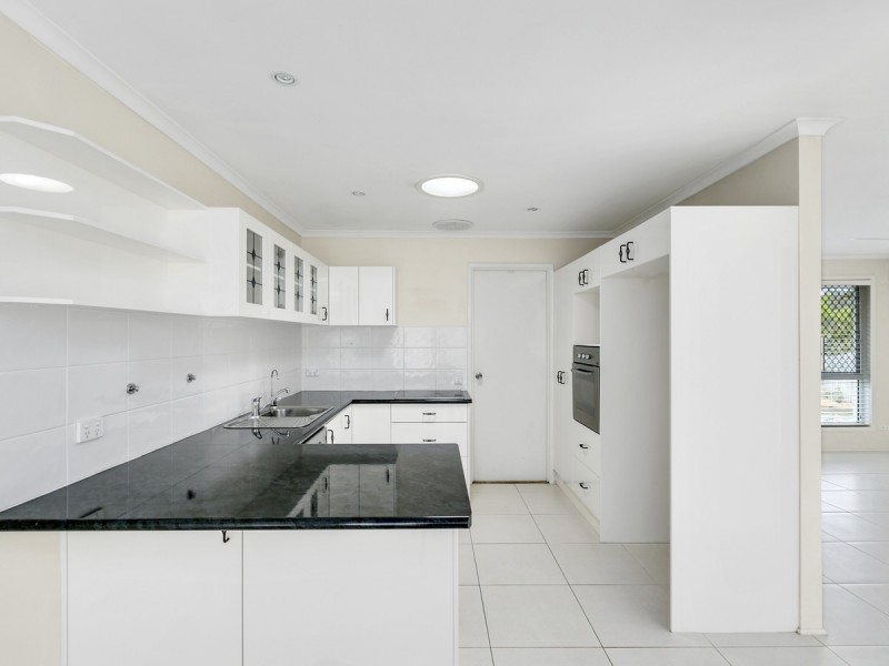 2/2 Hollywood Place, Oxenford QLD 4210