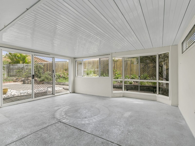 2/2 Hollywood Place, Oxenford QLD 4210