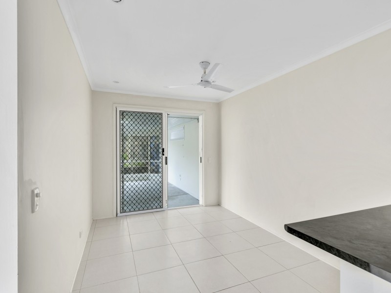 2/2 Hollywood Place, Oxenford QLD 4210