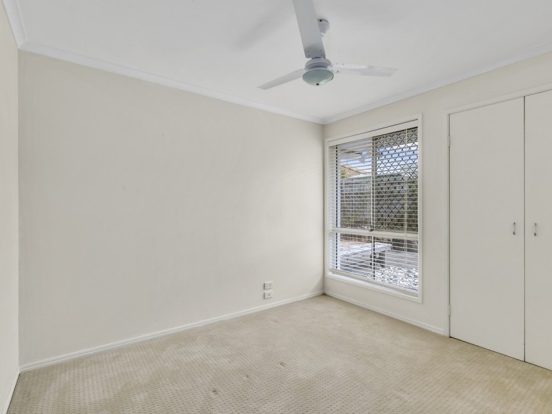 2/2 Hollywood Place, Oxenford QLD 4210