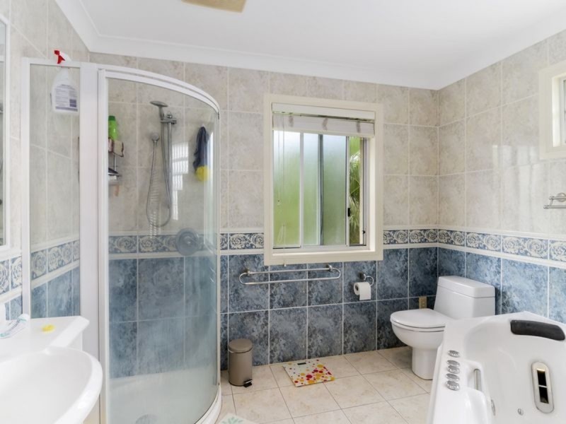 3 Nandi Terrace, Pacific Pines QLD 4211