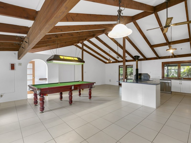 11 Buring Court, Highland Park QLD 4211