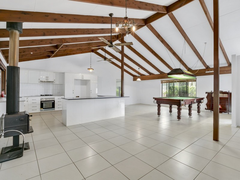 11 Buring Court, Highland Park QLD 4211