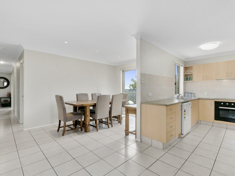 1 Boyer Street, Pacific Pines QLD 4211