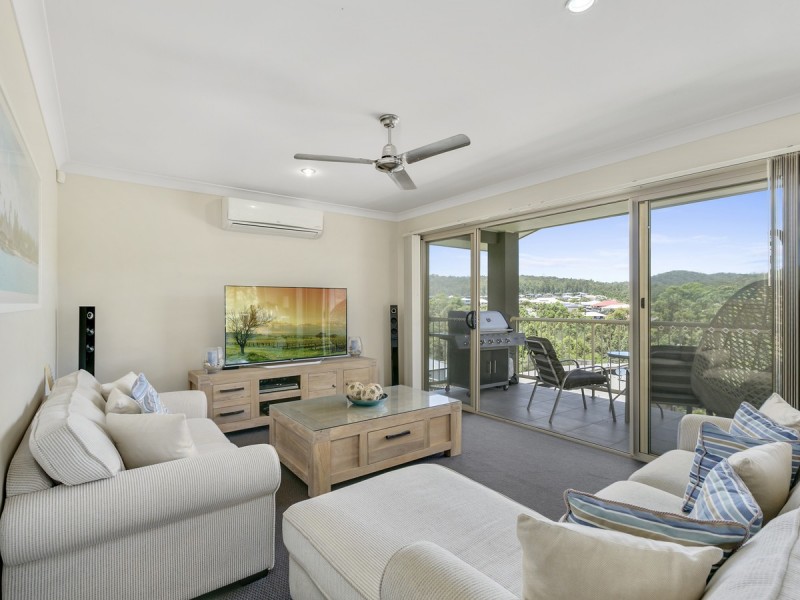 10 Chesterton Street, Pacific Pines QLD 4211