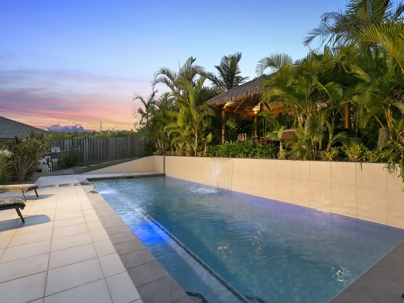 20 Hawkesbury Avenue, Pacific Pines QLD 4211