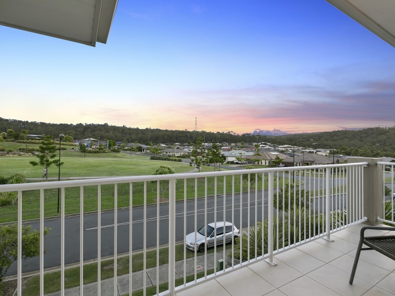 20 Hawkesbury Avenue, Pacific Pines QLD 4211