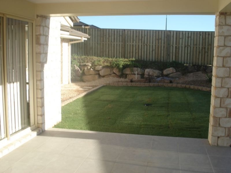 23 Barradeen Circuit, Pacific Pines QLD 4211
