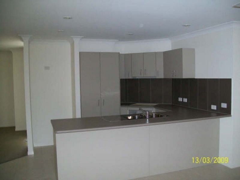 23 Barradeen Circuit, Pacific Pines QLD 4211