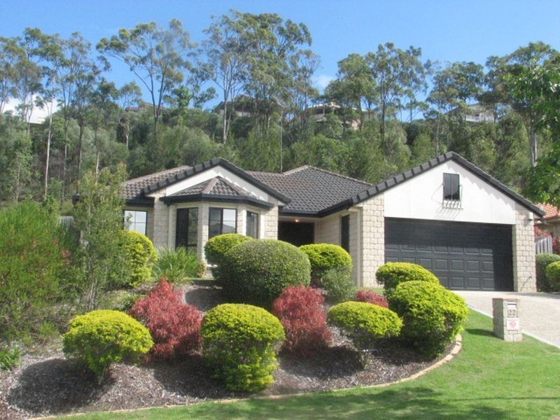 22 Matzia Avenue, Pacific Pines QLD 4211