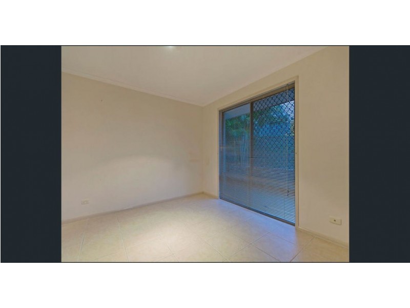 5 Stockdale Street, Pacific Pines QLD 4211