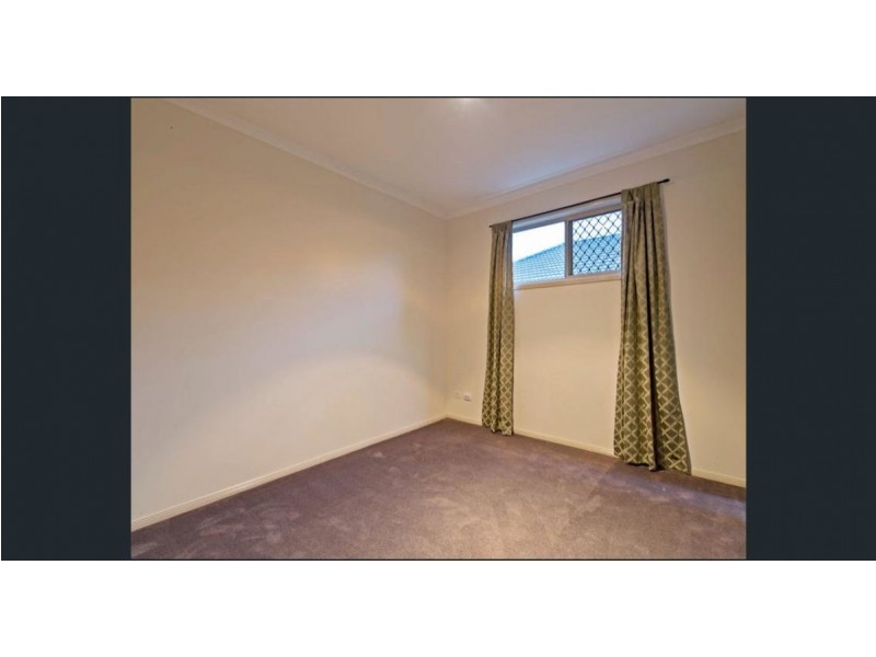 5 Stockdale Street, Pacific Pines QLD 4211