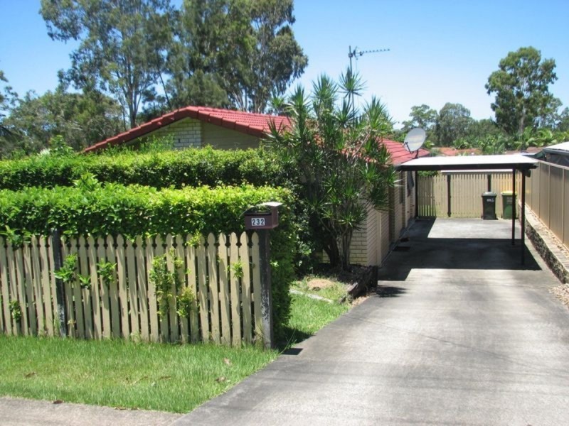 232 Government Road, Labrador QLD 4215