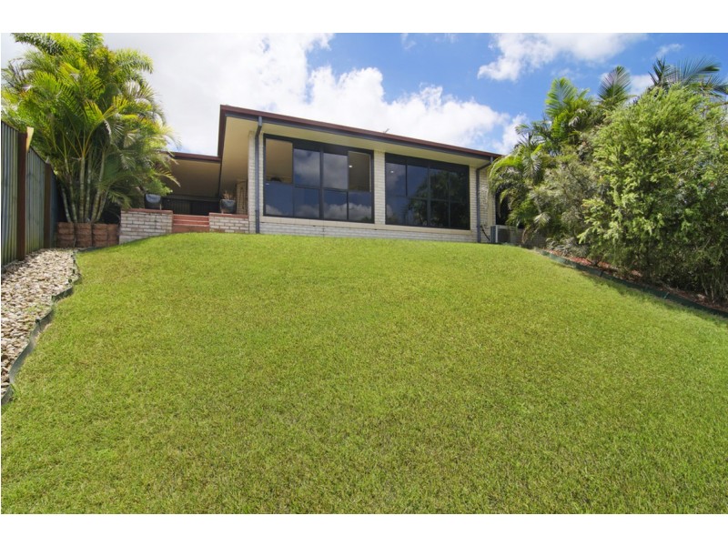 11 Wunburra Circle, Pacific Pines QLD 4211