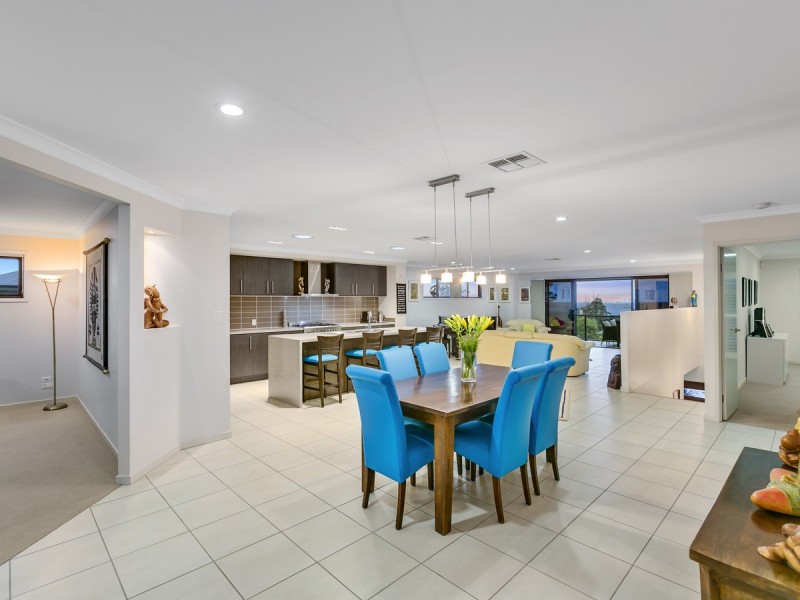 38 Codrington Circuit, Pacific Pines QLD 4211