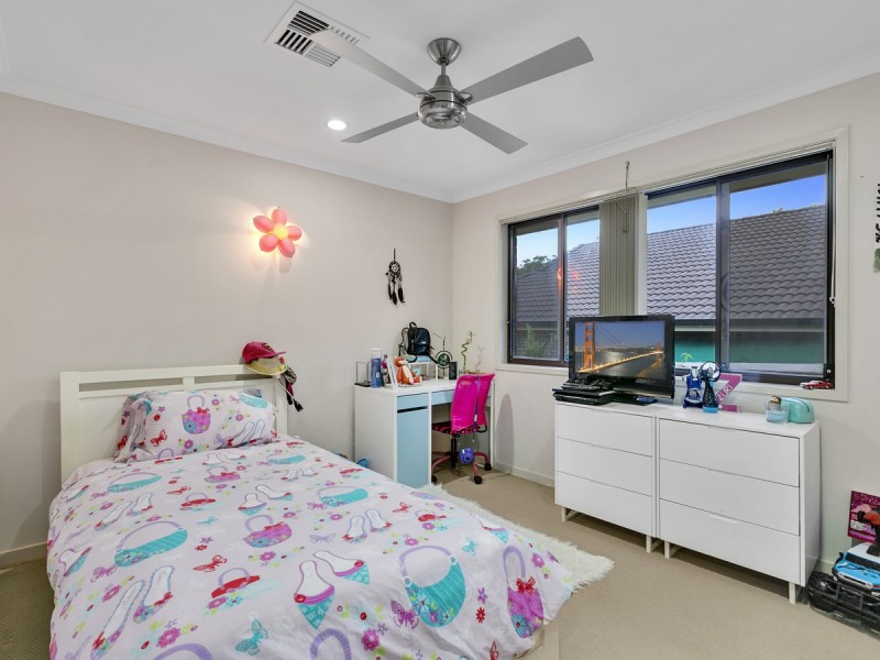 38 Codrington Circuit, Pacific Pines QLD 4211