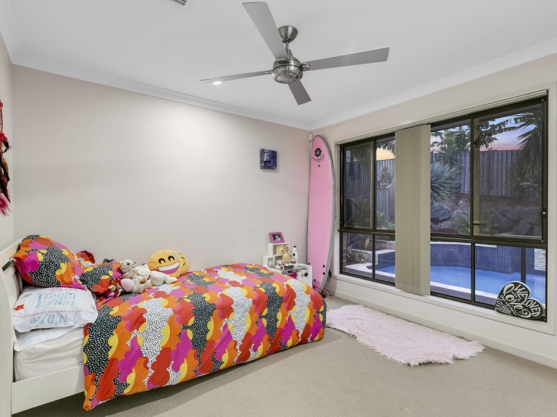 38 Codrington Circuit, Pacific Pines QLD 4211