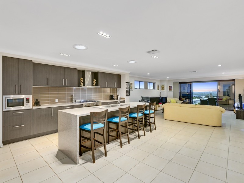 38 Codrington Circuit, Pacific Pines QLD 4211