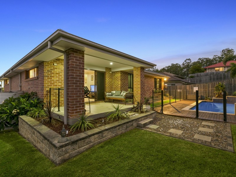 38 Codrington Circuit, Pacific Pines QLD 4211