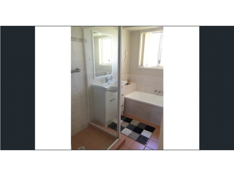 3 Hollyfern Court, Oxenford QLD 4210