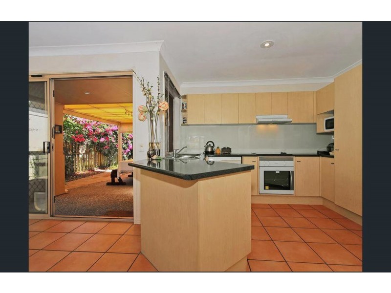11 Harrow Place, Arundel QLD 4214