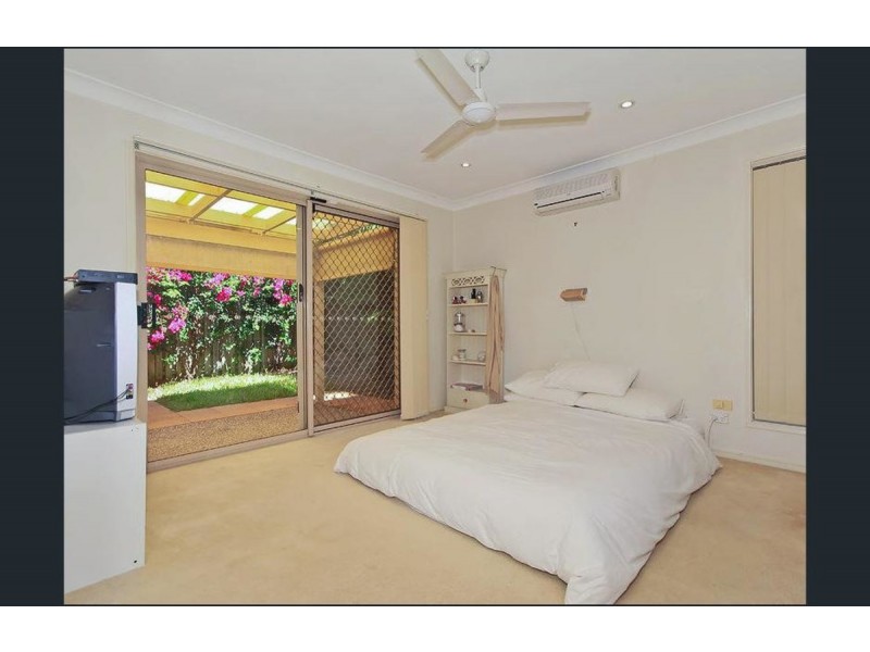 11 Harrow Place, Arundel QLD 4214