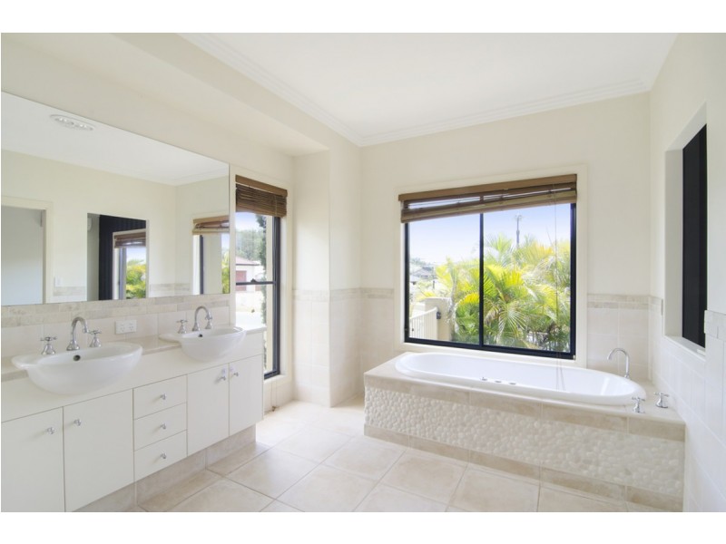 12 Redbay Street, Upper Coomera QLD 4209