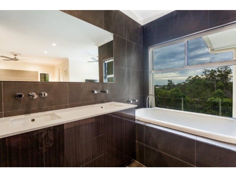 23 Diamantina Circuit, Pacific Pines QLD 4211