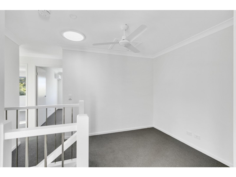 27/37 Witheren Circuit, Pacific Pines QLD 4211