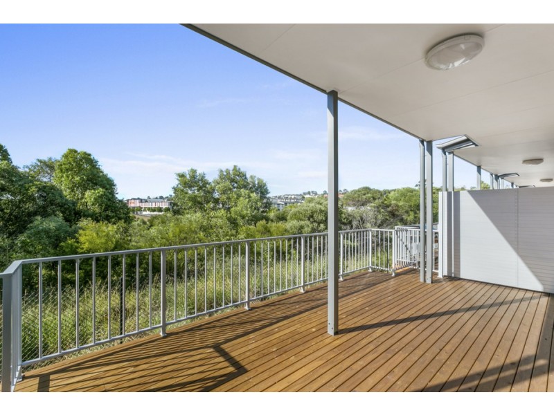 27/37 Witheren Circuit, Pacific Pines QLD 4211