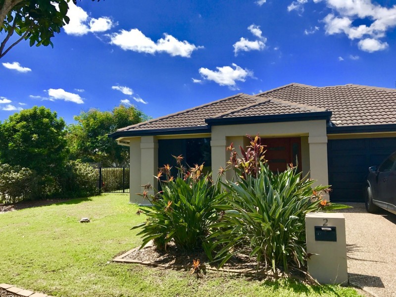 2 Ontario Court, Oxenford QLD 4210