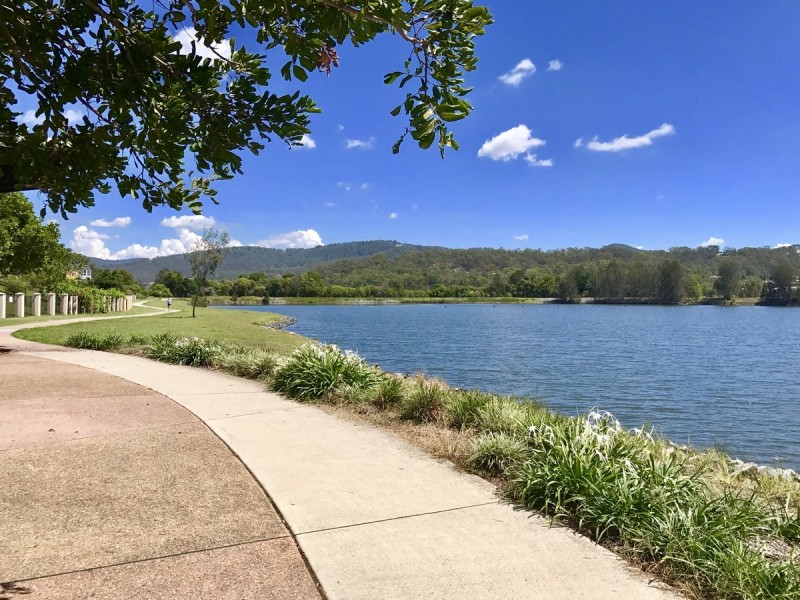 2 Ontario Court, Oxenford QLD 4210