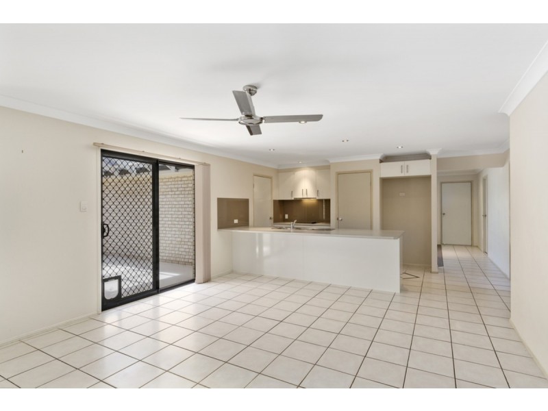 25 Sheffield Circuit, Pacific Pines QLD 4211