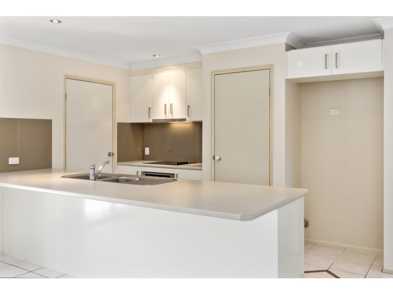 25 Sheffield Circuit, Pacific Pines QLD 4211
