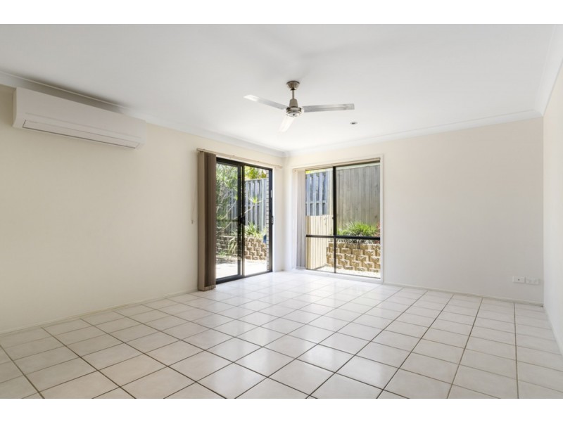 25 Sheffield Circuit, Pacific Pines QLD 4211