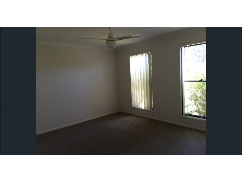 6 Currawong Crescent, Upper Coomera QLD 4209