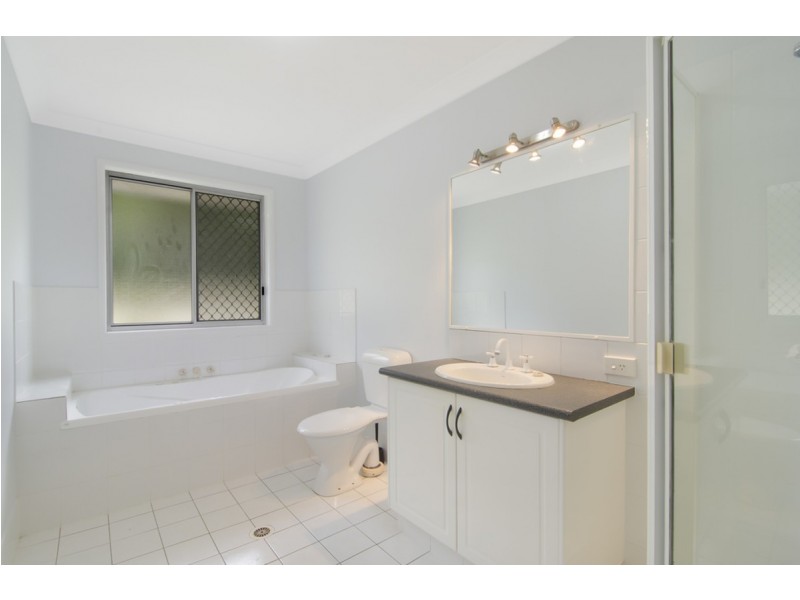 11 Obrien Court, Arundel QLD 4214