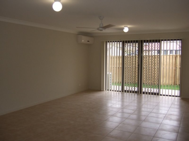 4 Eurella Street, Pacific Pines QLD 4211