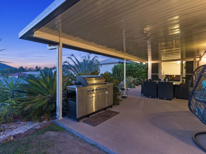 30 Buchanan Circuit, Oxenford QLD 4210