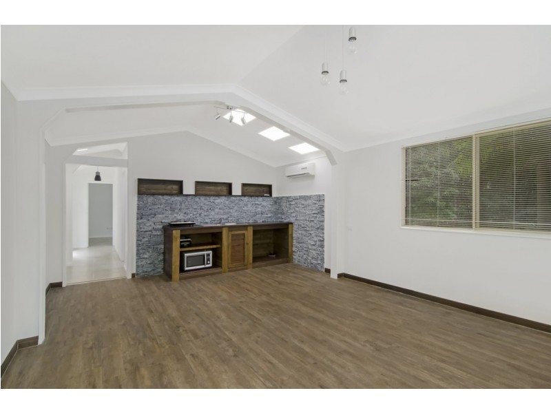 42A Castle Hill Drive South, Gaven QLD 4211