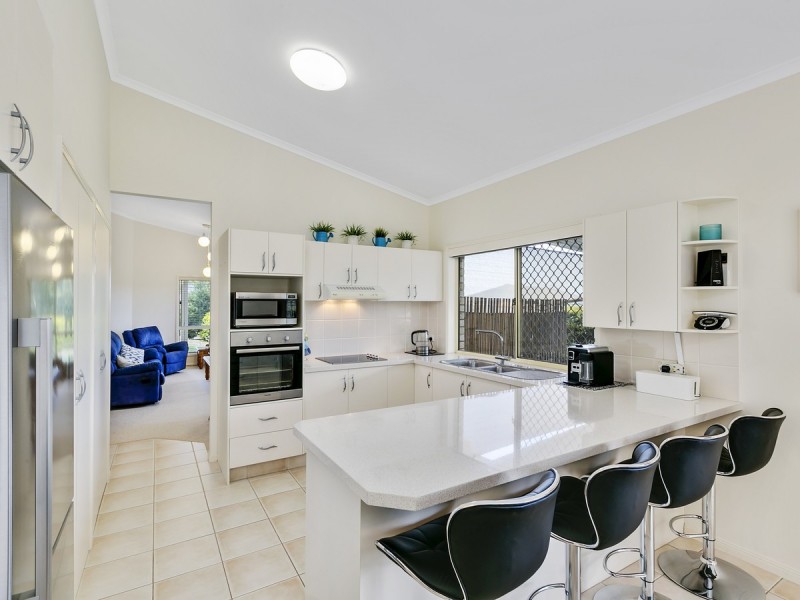 26 Chatham Avenue, Pacific Pines QLD 4211