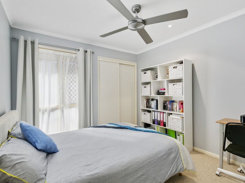 26 Chatham Avenue, Pacific Pines QLD 4211