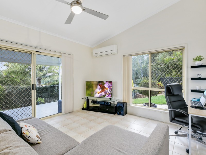 26 Chatham Avenue, Pacific Pines QLD 4211