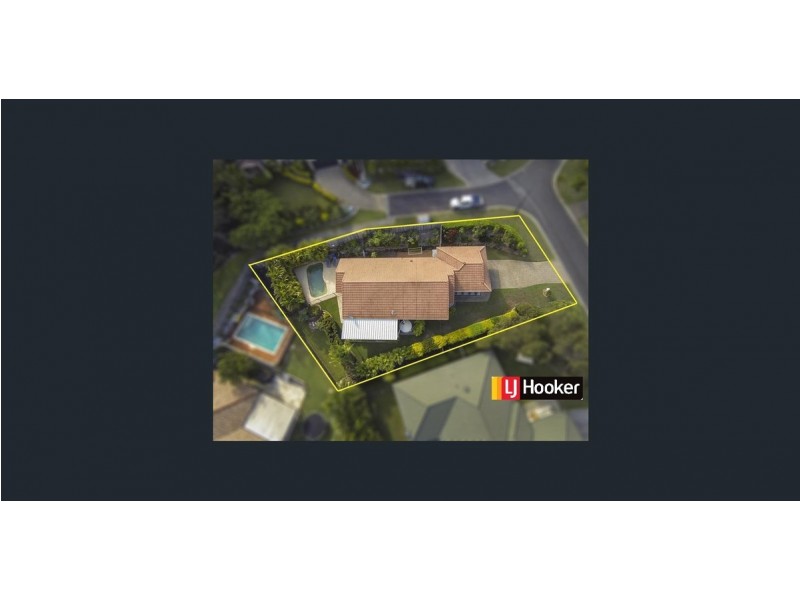 26 Chatham Avenue, Pacific Pines QLD 4211